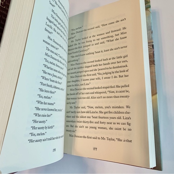 Elijah of Buxton by Christopher Paul Curtis [Hardcover], New - Picture 4 of 8